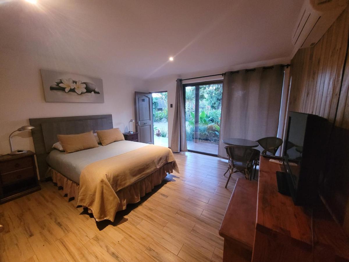 Te Ariki - Adults Only Hotel Ханга Роа Екстериор снимка