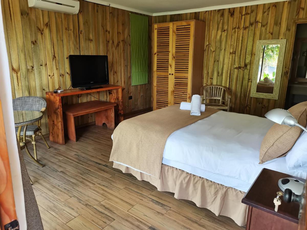 Te Ariki - Adults Only Hotel Ханга Роа Екстериор снимка